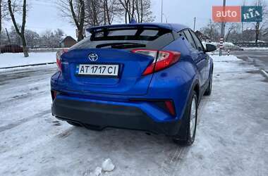 Внедорожник / Кроссовер Toyota C-HR 2018 в 