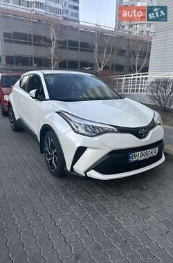 Позашляховик / Кросовер Toyota C-HR 2019 в 