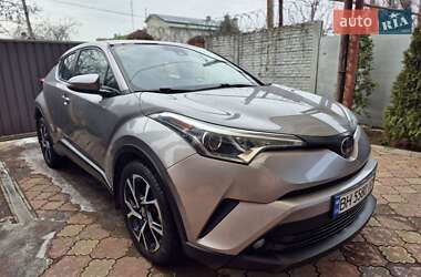 Позашляховик / Кросовер Toyota C-HR 2017 в Запоріжжі