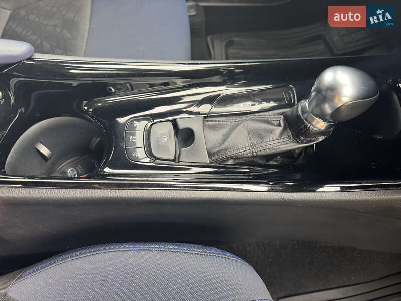 Позашляховик / Кросовер Toyota C-HR 2018 в Одесі