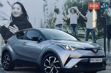 Позашляховик / Кросовер Toyota C-HR 2018 в Одесі