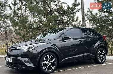 Позашляховик / Кросовер Toyota C-HR 2017 в Києві