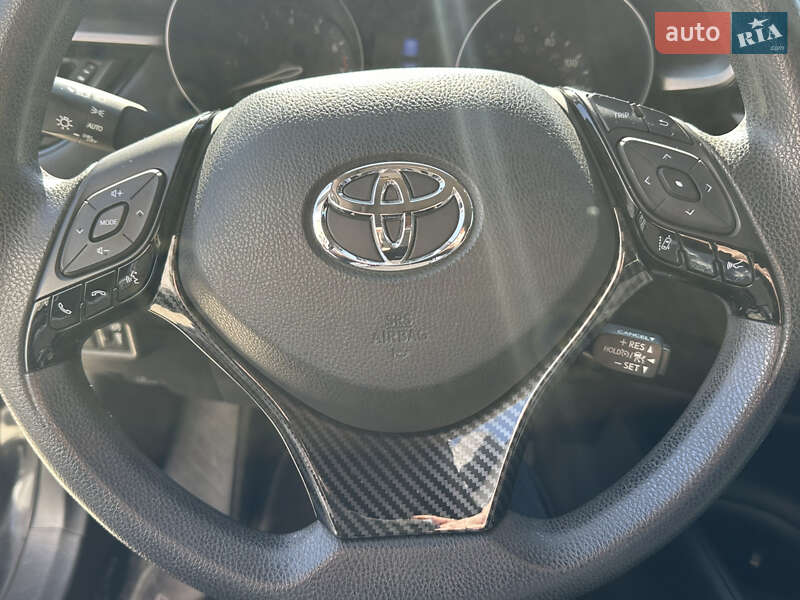 Позашляховик / Кросовер Toyota C-HR 2020 в Виноградові фото 14 Позашляховик / Кросовер Toyota C-HR 2020 в Виноградові