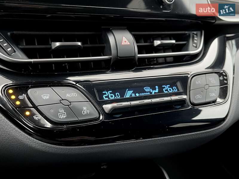 Внедорожник / Кроссовер Toyota C-HR 2022 в Киеве