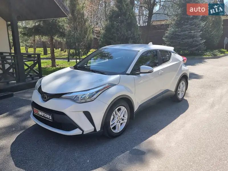 Позашляховик / Кросовер Toyota C-HR 2020 в 