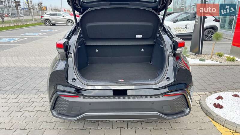 Внедорожник / Кроссовер Toyota C-HR 2023 в Ивано-Франковске