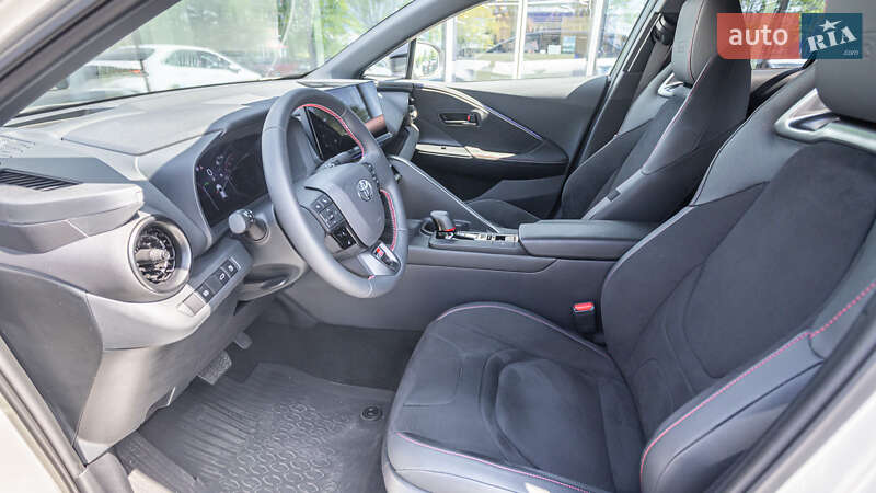 Внедорожник / Кроссовер Toyota C-HR 2023 в Днепре