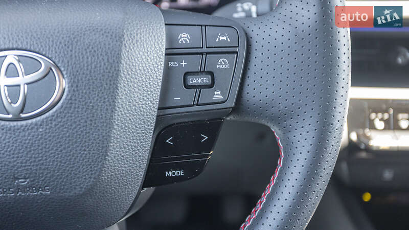 Внедорожник / Кроссовер Toyota C-HR 2023 в Днепре