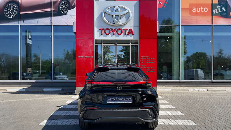 Внедорожник / Кроссовер Toyota C-HR 2023 в Запорожье