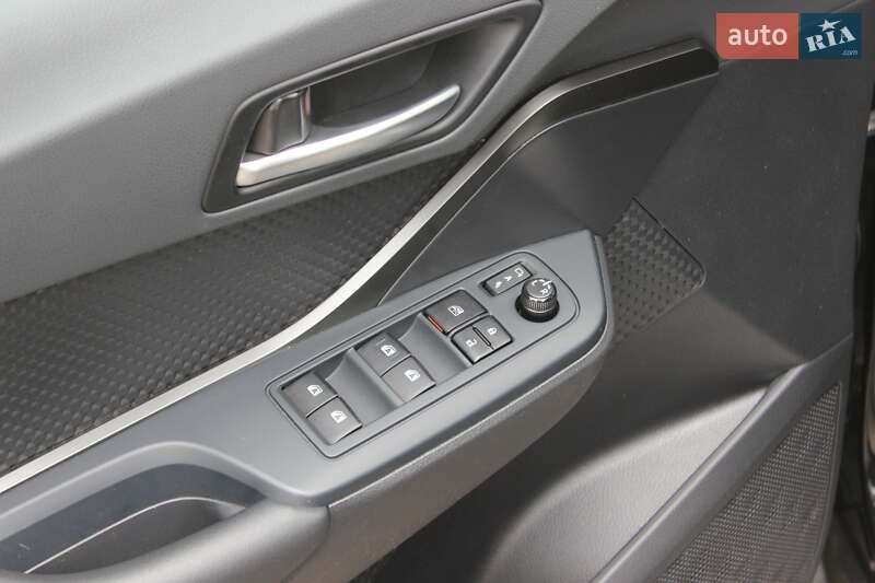 Позашляховик / Кросовер Toyota C-HR 2019 в Дніпрі