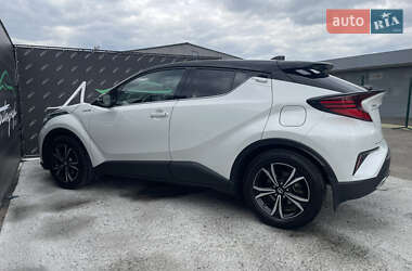 Внедорожник / Кроссовер Toyota C-HR 2019 в 