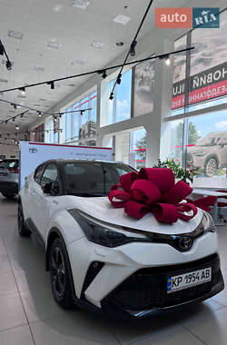 Внедорожник / Кроссовер Toyota C-HR 2021 в Днепре