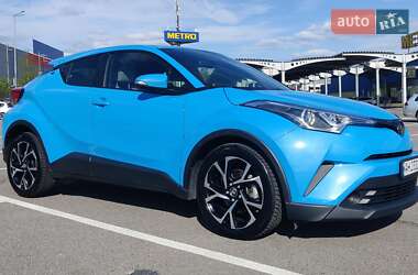 Позашляховик / Кросовер Toyota C-HR 2018 в Рівному
