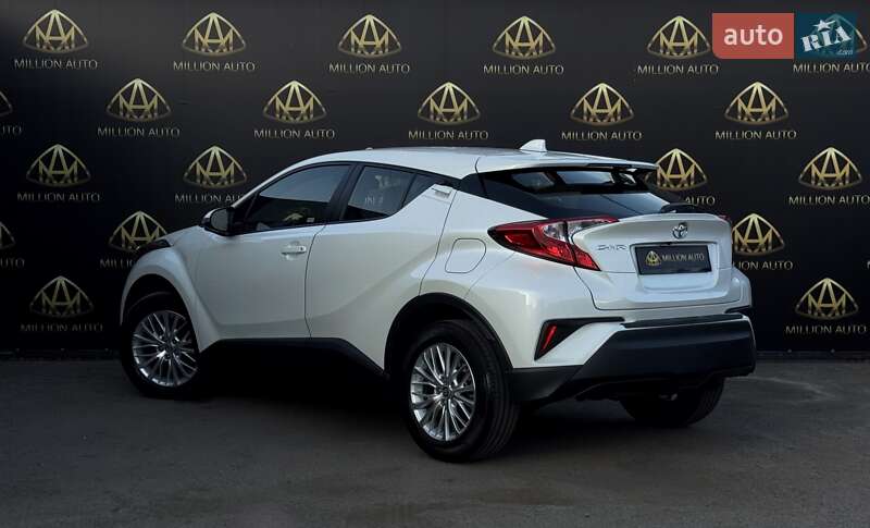 Позашляховик / Кросовер Toyota C-HR 2018 в Києві