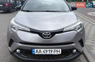Позашляховик / Кросовер Toyota C-HR 2016 в Києві