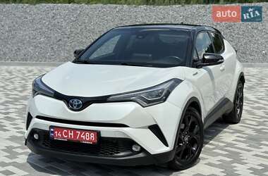 Внедорожник / Кроссовер Toyota C-HR 2018 в 