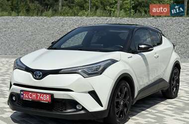 Внедорожник / Кроссовер Toyota C-HR 2018 в 