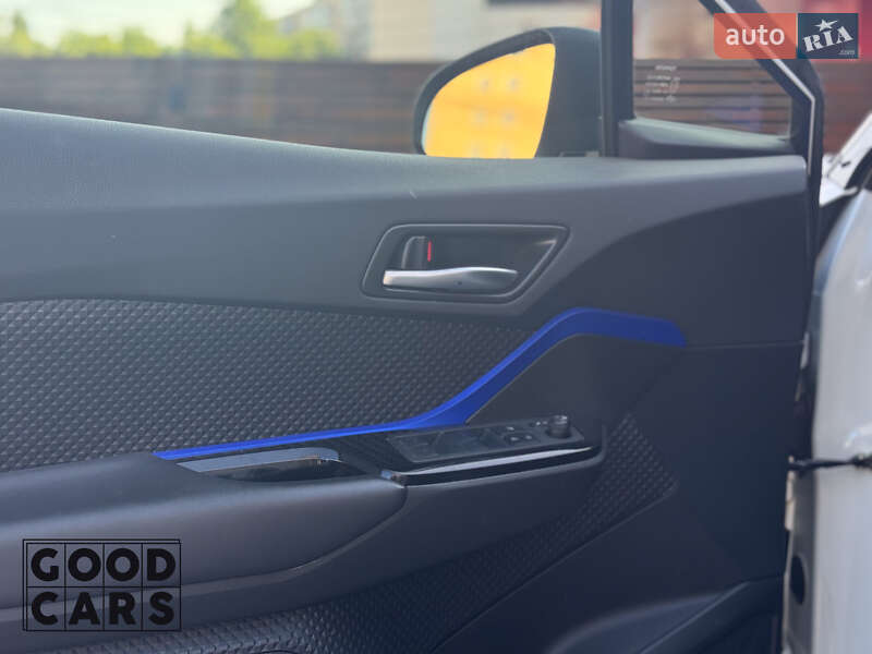 Внедорожник / Кроссовер Toyota C-HR 2019 в Одессе