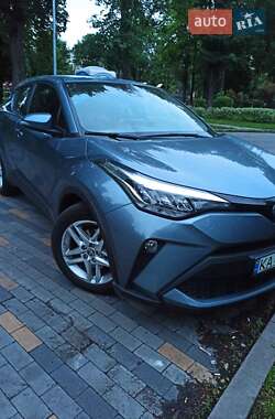 Внедорожник / Кроссовер Toyota C-HR 2022 в Киеве
