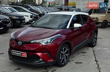 Внедорожник / Кроссовер Toyota C-HR 2017 в Харькове
