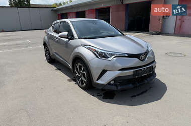 Позашляховик / Кросовер Toyota C-HR 2017 в Калинівці