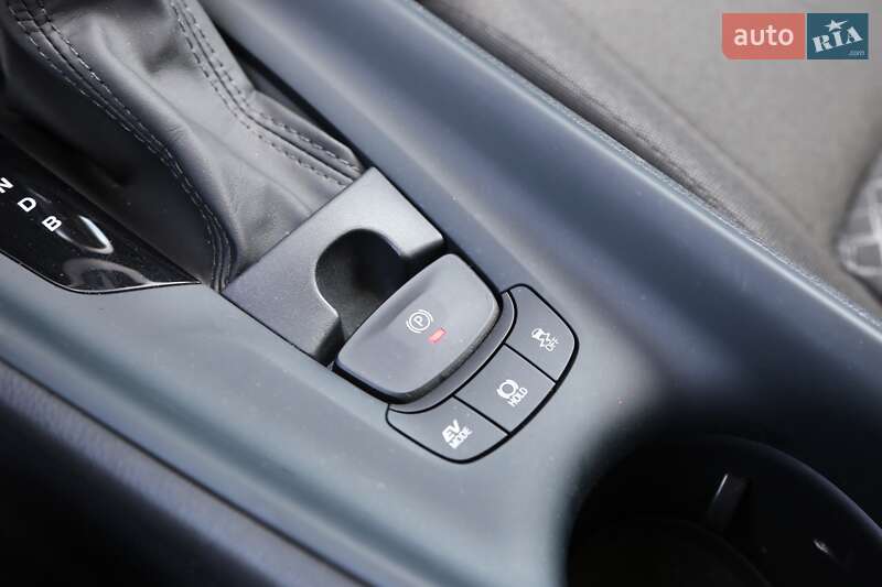 Внедорожник / Кроссовер Toyota C-HR 2022 в Киеве