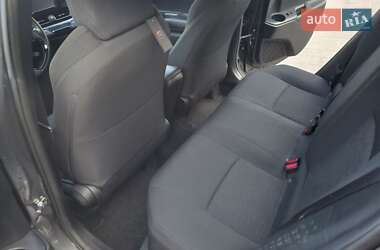 Внедорожник / Кроссовер Toyota C-HR 2017 в 
