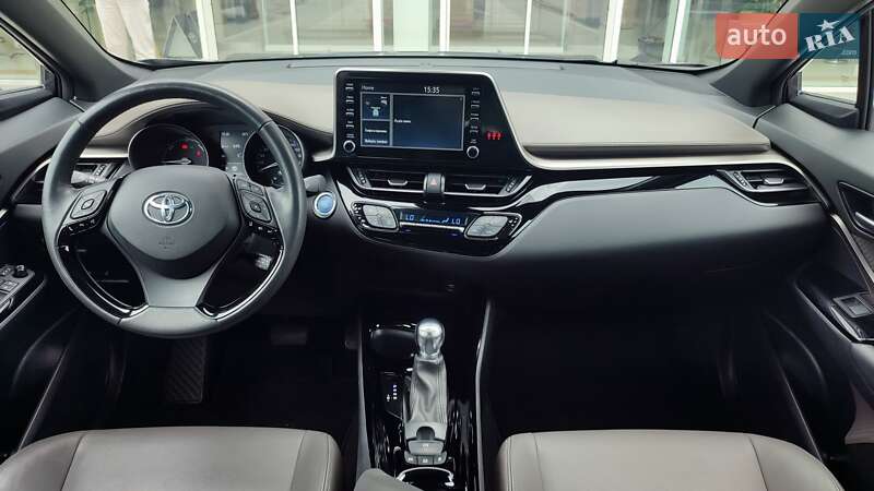 Позашляховик / Кросовер Toyota C-HR 2022 в Києві
