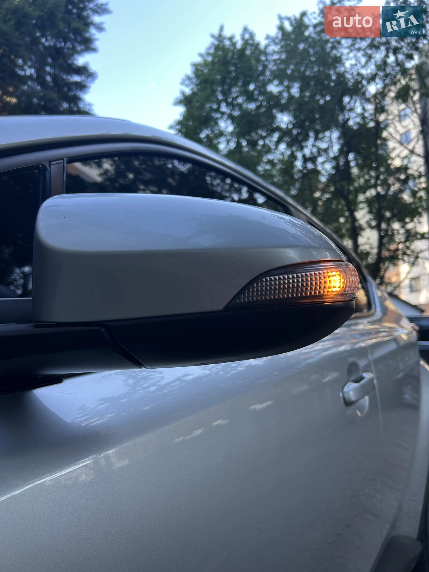 2016 Toyota C-HR - мініатюра 27