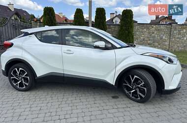 Позашляховик / Кросовер Toyota C-HR 2018 в Львові