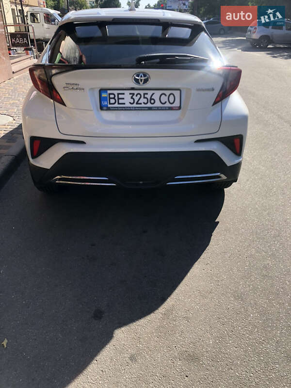 Внедорожник / Кроссовер Toyota C-HR 2021 в Софиевской Борщаговке