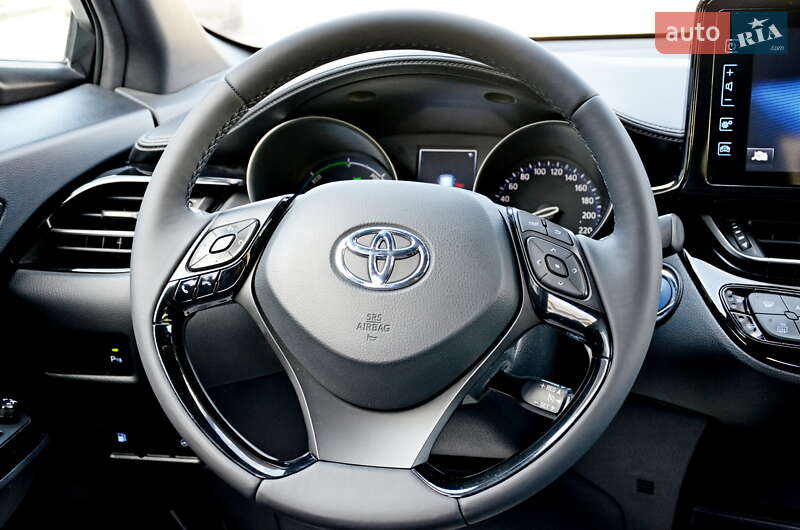 Внедорожник / Кроссовер Toyota C-HR 2018 в Ивано-Франковске