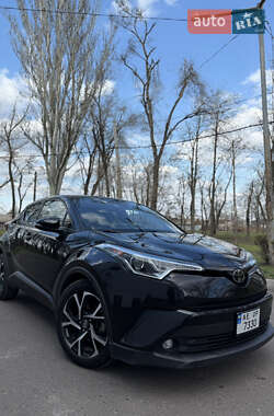 Позашляховик / Кросовер Toyota C-HR 2018 в Кривому Розі