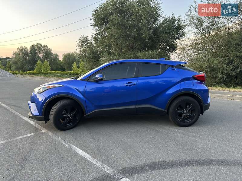 Позашляховик / Кросовер Toyota C-HR 2019 в Києві