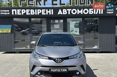 Внедорожник / Кроссовер Toyota C-HR 2016 в Черновцах