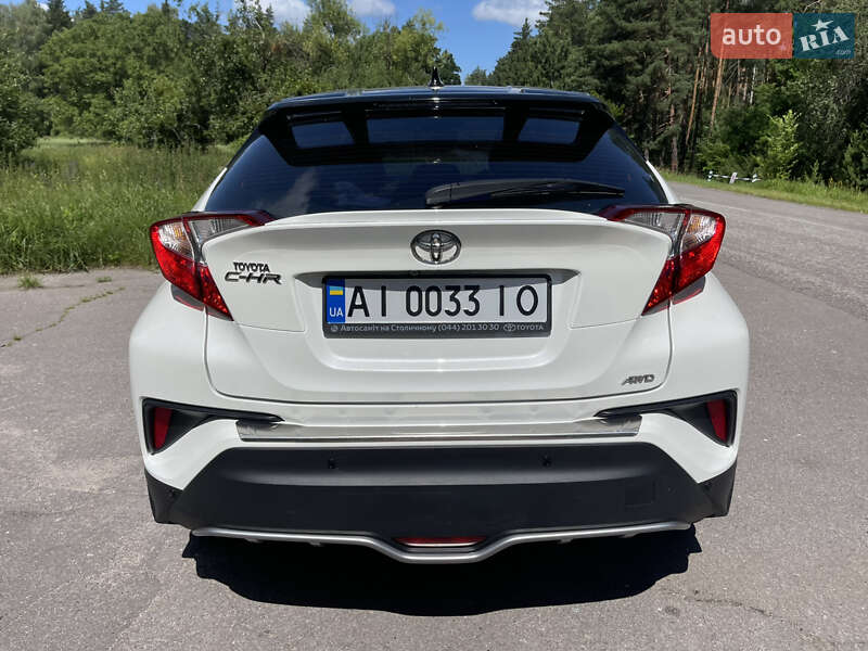 Позашляховик / Кросовер Toyota C-HR 2016 в Фастові
