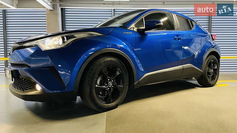 Позашляховик / Кросовер Toyota C-HR 2018 в Вінниці