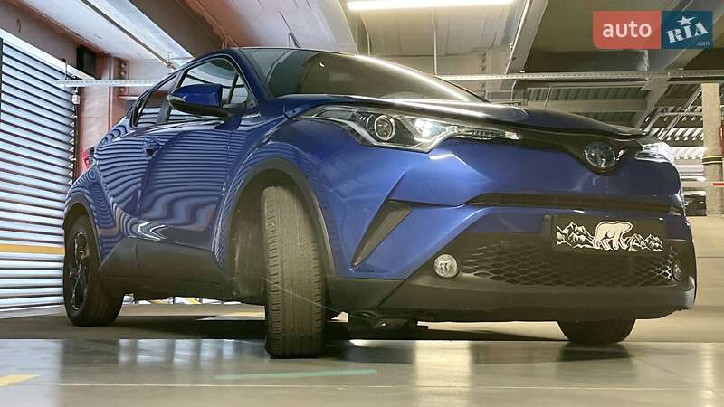Позашляховик / Кросовер Toyota C-HR 2018 в Вінниці