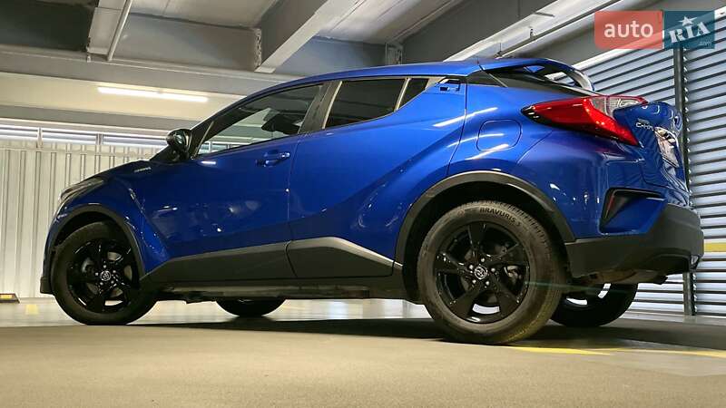 Позашляховик / Кросовер Toyota C-HR 2018 в Вінниці