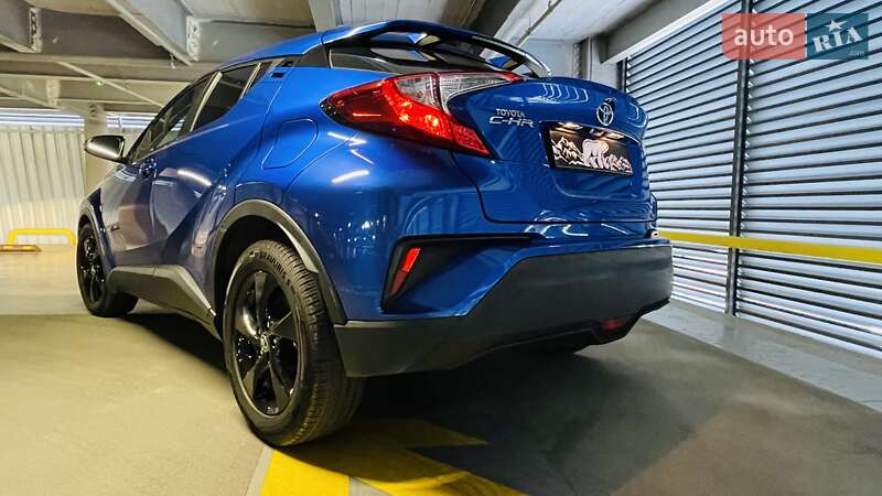 Позашляховик / Кросовер Toyota C-HR 2018 в Вінниці
