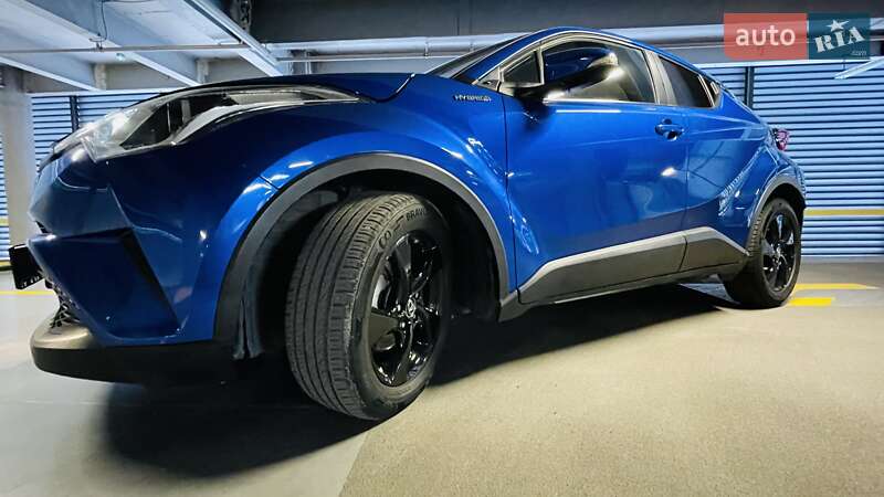 Позашляховик / Кросовер Toyota C-HR 2018 в Вінниці