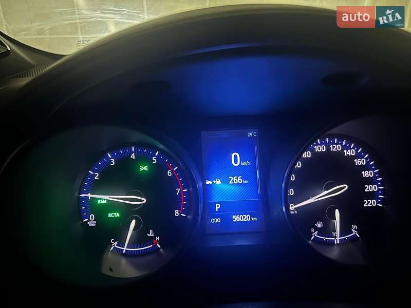 Внедорожник / Кроссовер Toyota C-HR 2017 в Николаеве