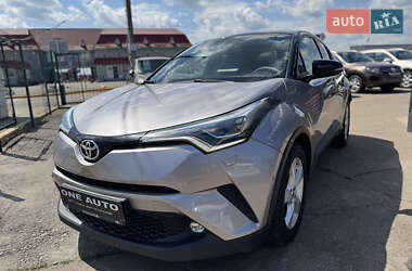 Внедорожник / Кроссовер Toyota C-HR 2017 в Киеве