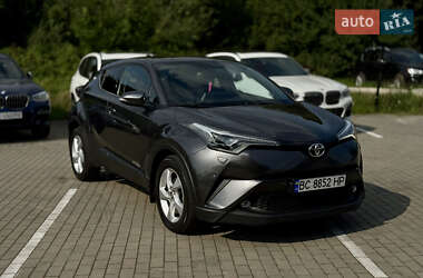 Позашляховик / Кросовер Toyota C-HR 2017 в Львові