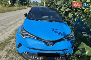 Позашляховик / Кросовер Toyota C-HR 2018 в Києві