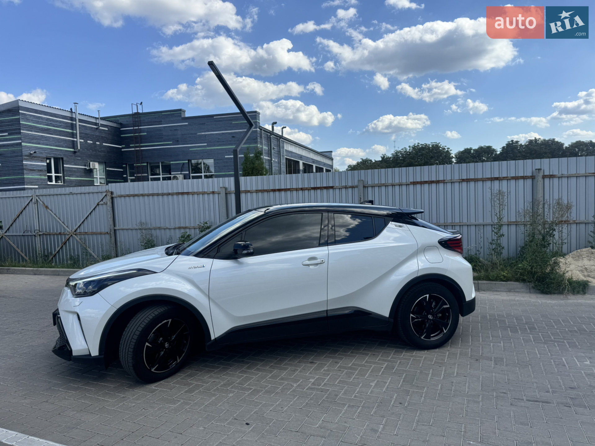 2021 Toyota C-HR - мініатюра 9