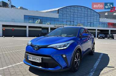 Внедорожник / Кроссовер Toyota C-HR 2020 в Киеве