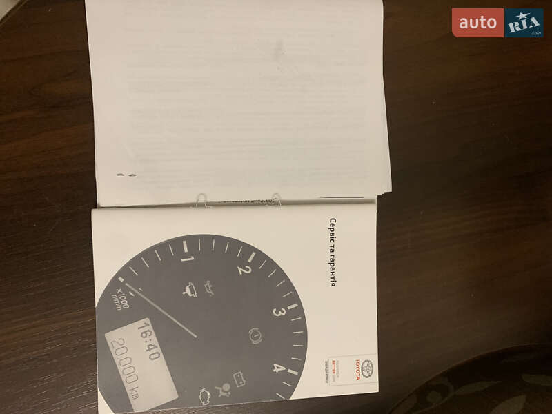 Позашляховик / Кросовер Toyota C-HR 2020 в Києві