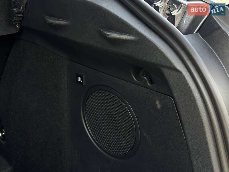 Внедорожник / Кроссовер Toyota C-HR 2018 в Каменец-Подольском