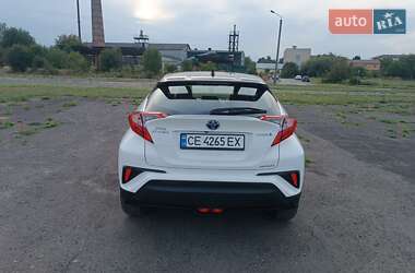 Внедорожник / Кроссовер Toyota C-HR 2018 в 